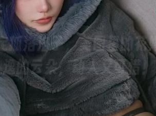 在线锁定狐洛洛子，美图里的花嫁就像飘逸的云朵，动人又可惜！