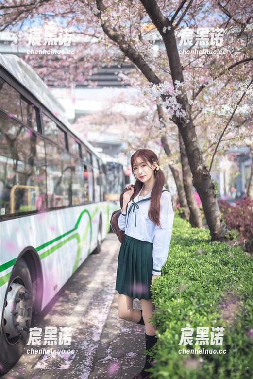 王羽杉高清连体衣画面，让人莫名有了“下巴掉地”生理反应。