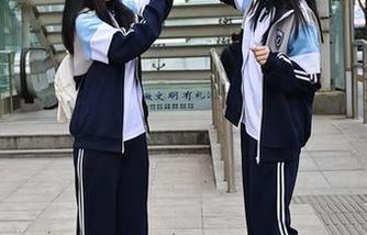秀人网 - “黑白作品图包，Demon瑶瑶似乎在暗示着什么，或者她只是在悄悄幸存于‘色盲’的国际？”。