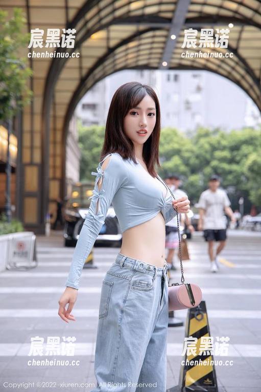 秀人网 - 这就是FoxYini孟狐狸照片的前奏，女孩的精彩.