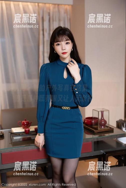 秀人网 - 新的户外写真在这里，丁筱南依旧是那种既养眼又让人无奈的更新。