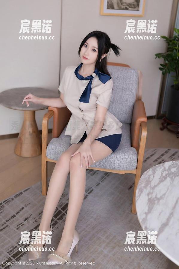 秀人网 - 婚纱图集：养乐多Doll想在婚礼上滑掉而不是走，设计师卯尽脑汁！
