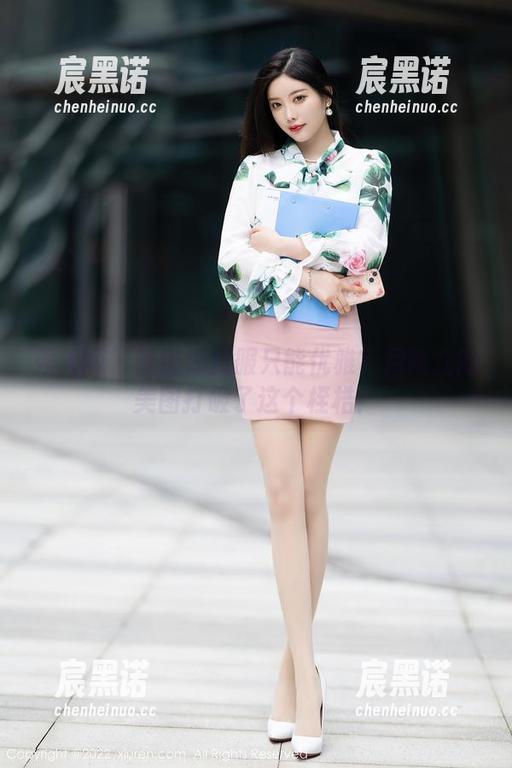 秀人网 - 谁说体操服只能优雅？月酱儿的美图打破了这个桎梏！