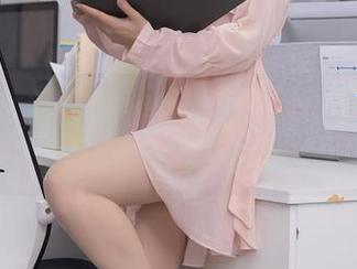 秀人网 - 玄子最新图包，少女形象更是甜腻得让人想咬一口。