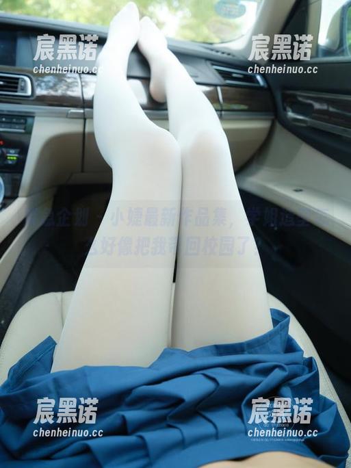 紧急企划 - 小婕最新作品集，学姐造型怎么好像把我带回校园了？