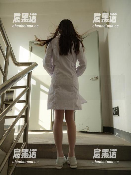 紧急企划-樱可 紧急企划 - 樱可和她的瑜伽写真,正当我考虑人类的极限……