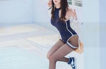 神仙操作啊，肉扣热热子的水手服全套图集，友人都说她的造型妥妥的复古又不乏趣味…