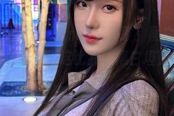 哎呀，腐团儿Ikaros又来了！黑白cos怎么突然让我觉得这比我的黑白坦克还刺眼！