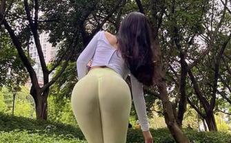 微密圈 - 谁说户外瑜伽裤无趣？艾拉·isla的网盘作品打破你的成见！
