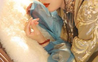 苏嫣qvq：无圣光修女，写真里的叛逆，以诚实撕破虚伪。