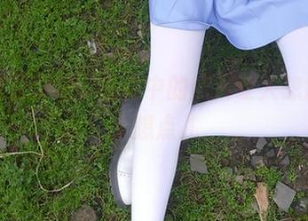 西尔酱汉服腰，合集中的照片让人忽然想要多想点儿
