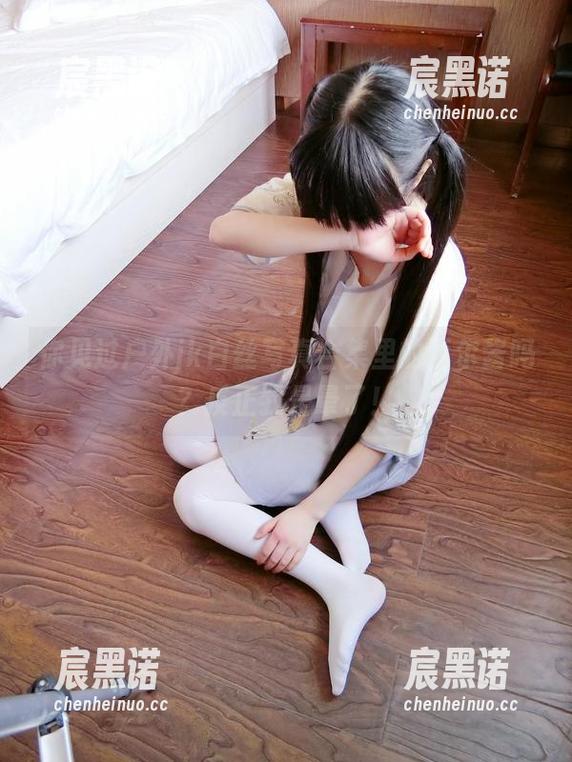 你见过户外jk白丝写真合集里的西尔酱吗？反正我是晕了！