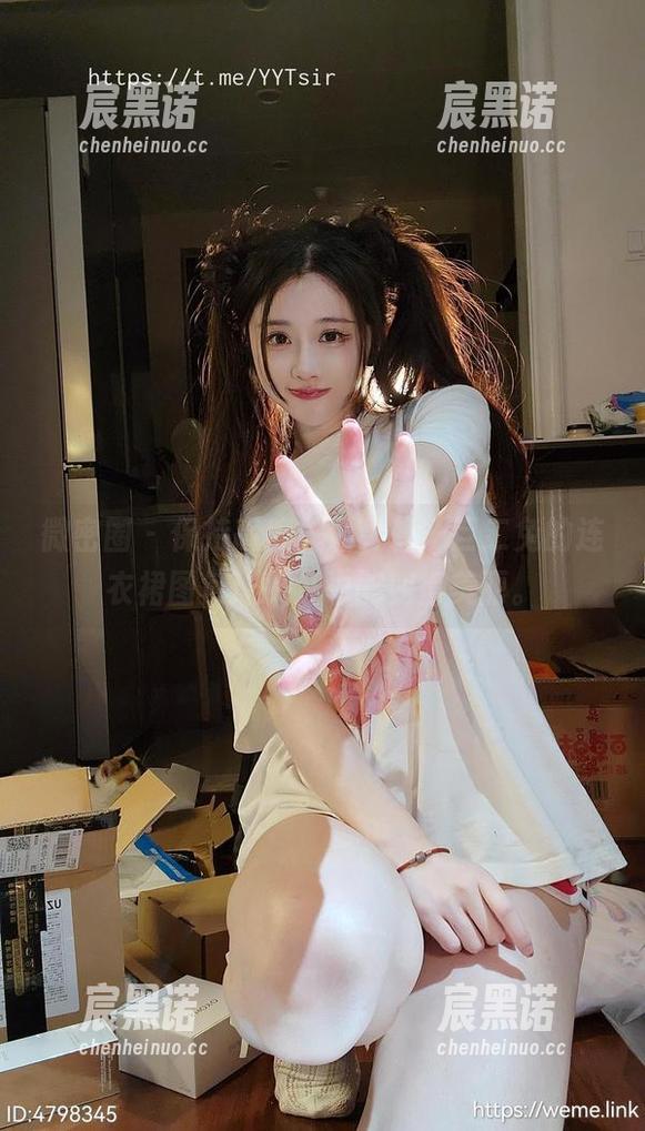 微密圈 - 保持高度关注，轩子巨二兔的连衣裙图包让平凡也能变得美丽。