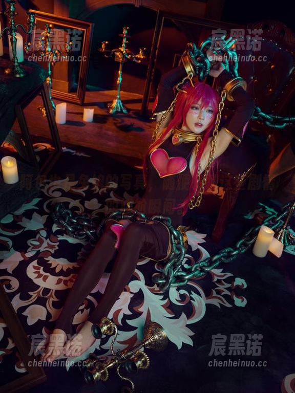 阿包也是兔娘的写真，随便聊聊这些剧情的尴尬瞬间。