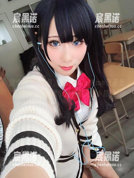 这个Ogre图包，雨波HaneAme让圣处理修女看起来像个别有洞天的小精灵。