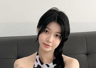 微密圈 - 鱼神鱼的自拍图，图库里居然有这样的实力，自恋不自恋呢？